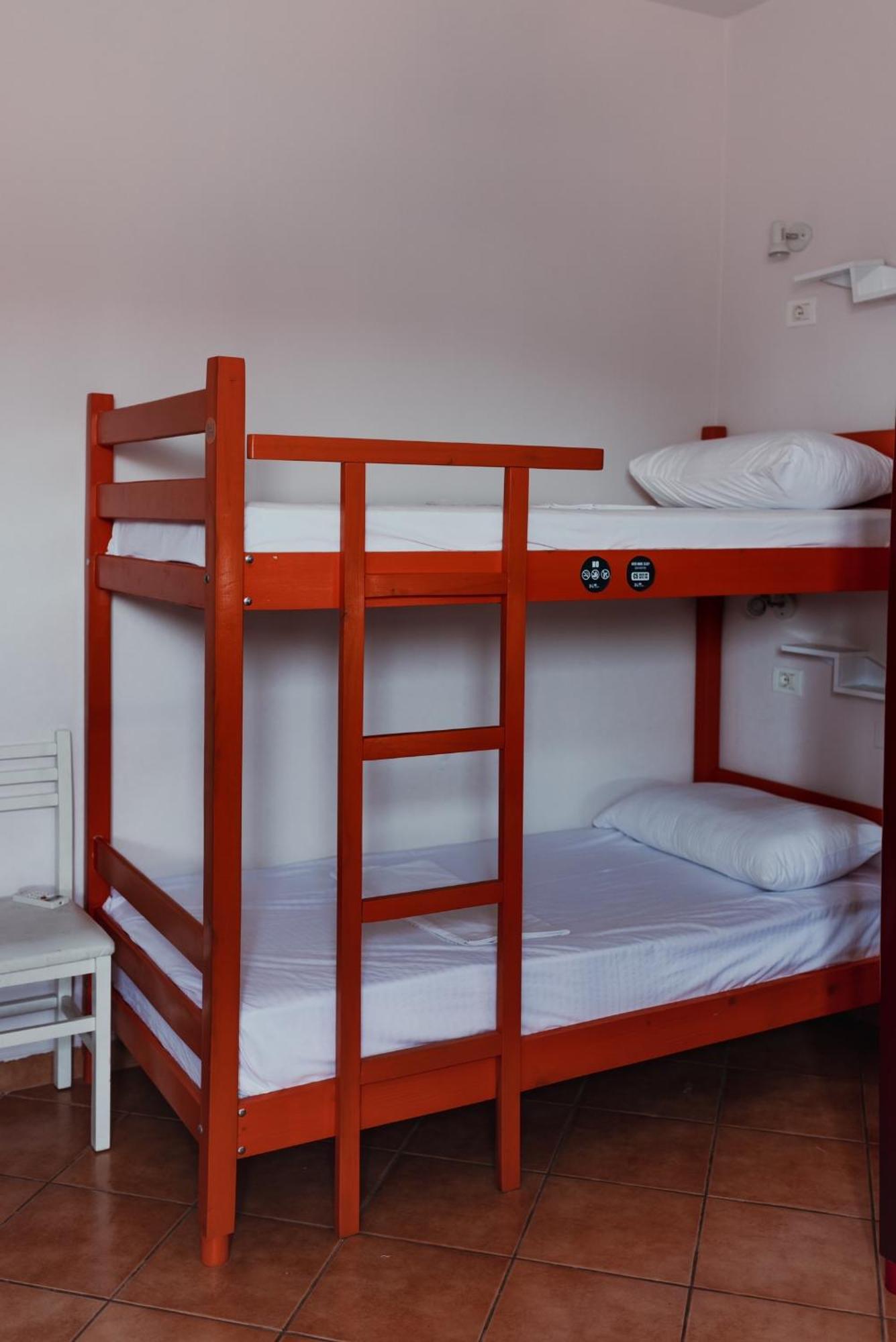 Bed Station Hostel & Bar Shkodër 외부 사진